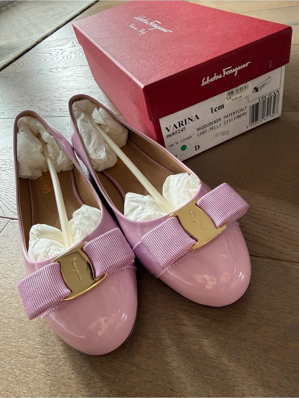 Salvatore Ferragamo Pink Patent Vara Bow Ballet Flats - Picture 3 of 7